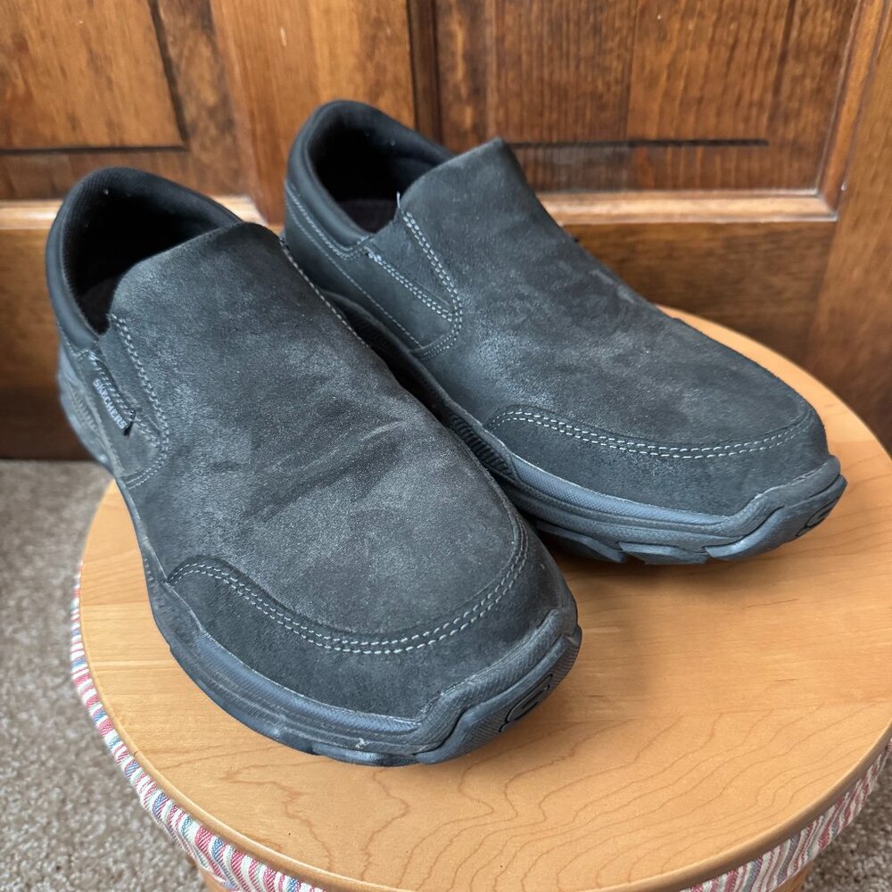 Skechers Black Nubuck Respected-Calum Slip-On w/Goodyear Rubber Soles Size 10